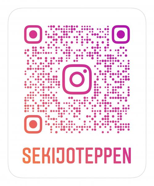 インスタ　QR